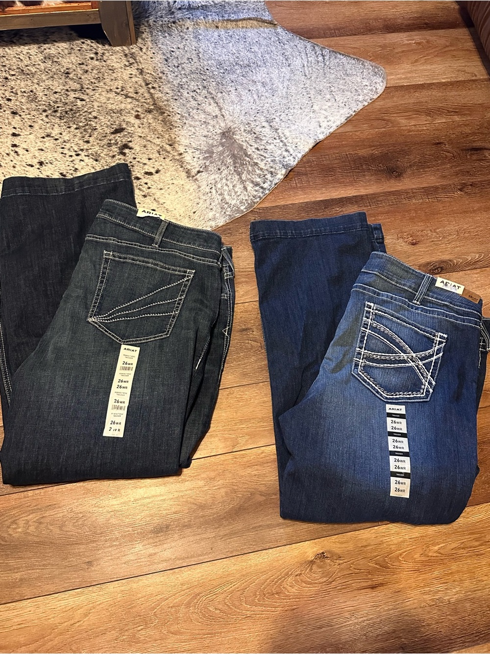 Brand new with tags-Ariat Womans perfect rise trousers 26WR